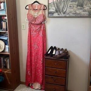 Jovani Coral Two-Piece Lace Overlay Jeweled Formal Prom Gown Size 6